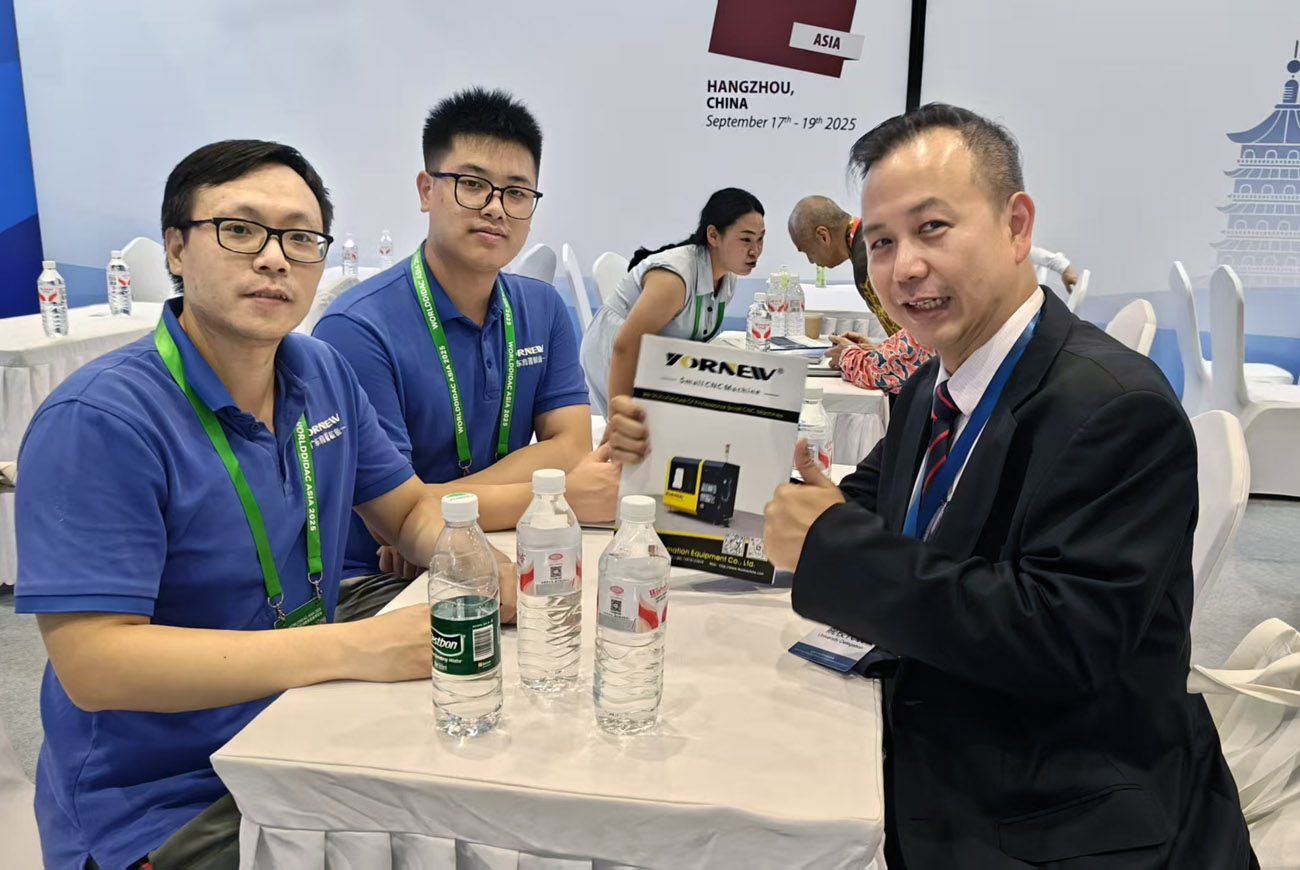 育菁裝備參加第十一屆亞洲教育裝備博覽會(huì)